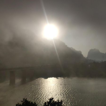 Arthith Guesthouse Nongkhiaw エクステリア 写真