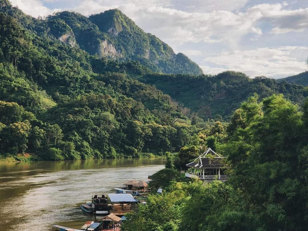Arthith Guesthouse Nongkhiaw エクステリア 写真