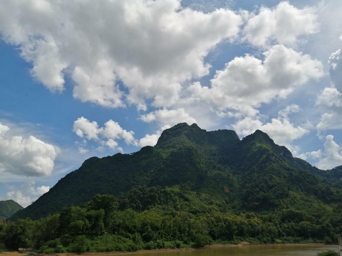 Arthith Guesthouse Nongkhiaw エクステリア 写真
